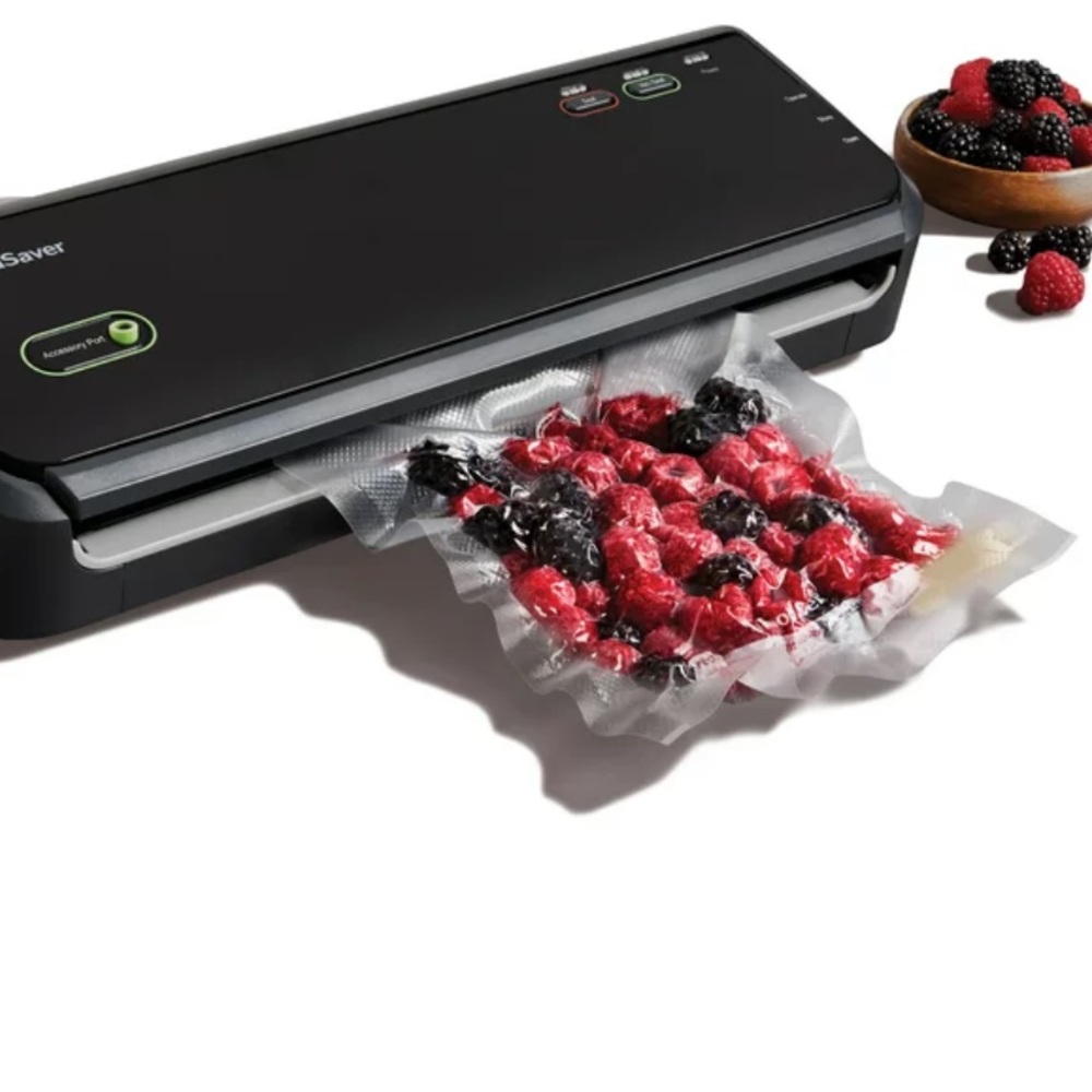 FoodSaver Vaccuum Sealer